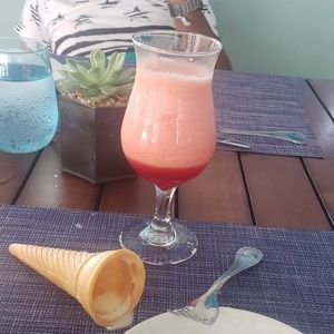 Meet your Posher, Sally